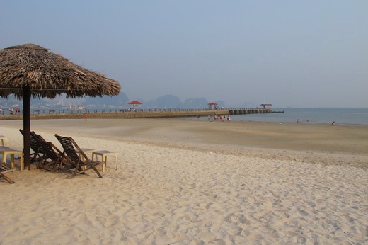 Bai Chay beach